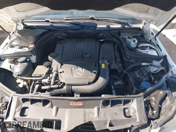 ✅ 2014 Mercedes-Benz C 250 Sport • VIN: WDDGF4HBXEG221328 • Lot: 42683962. Listed on IAAI with 138,588 mi. Free auction sales archive from the USA and detailed vehicle history report at DreamBid. Image 10.