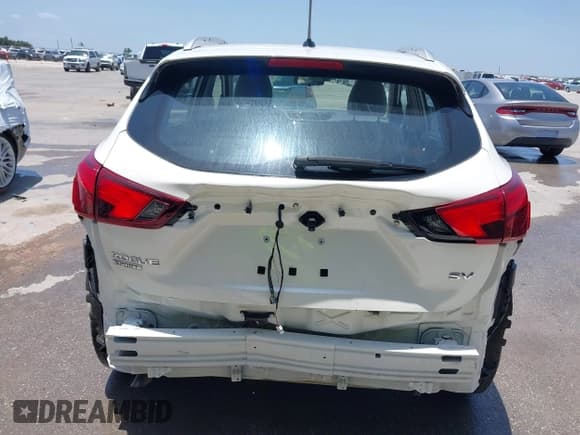 ✅ 2019 Nissan Rogue S • VIN: JN1BJ1CP0KW524904 • Lot: 42693535. Listed on IAAI with 71,622 mi. Free auction sales archive from the USA and detailed vehicle history report at DreamBid. Image 6.