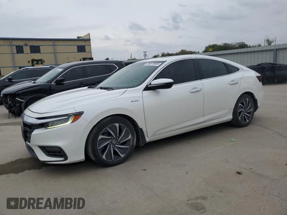 ✅ 2019 Honda Insight Touring • VIN: 19XZE4F96KE000665 • Lot: 86879995. Wystawiony na Copart z przebiegiem 71 703 mil. Bezpłatny archiwum sprzedaży aukcyjnych z USA i szczegółowy raport historii pojazdu na DreamBid. Zdjęcie 1.