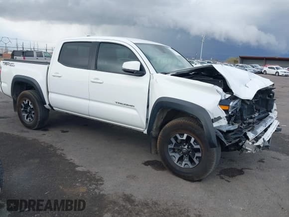 ✅ 2020 Toyota Tacoma SR5 • VIN: 3TMAZ5CN2LM133990 • Lot: 41423069. Wystawiony na IAAI z przebiegiem 56 184 mil. Bezpłatny archiwum sprzedaży aukcyjnych z USA i szczegółowy raport historii pojazdu na DreamBid. Zdjęcie 14.