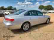 2006 Hyundai Azera SE with VIN KMHFC46F76A105492, listed as a Copart auction lot 84811085 with 221,526 mi miles and Salvage title. Bid and sale history available at DreamBid. Image 3.