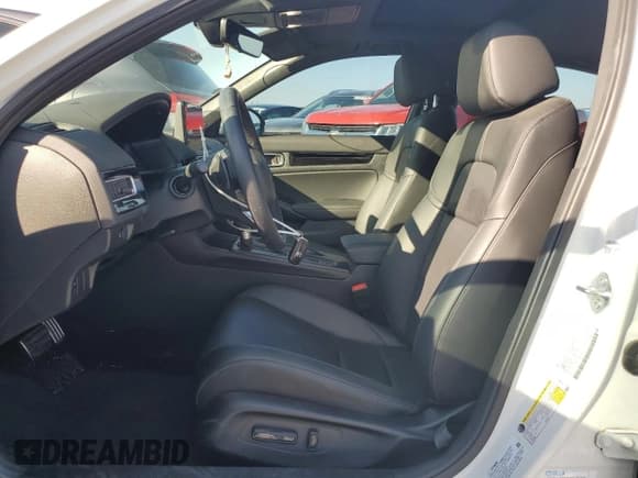 ✅ 2025 Honda Civic Sport • VIN: 2HGFE4F83SH320011 • Lot: 90027995. Listed on Copart with 14,057 mi. Free auction sales archive from the USA and detailed vehicle history report at DreamBid. Image 7.