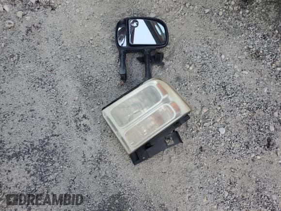 ✅ 2003 Ford F-350 XL • VIN: 1FTSX31F13EA43570 • Лот: 75846254. Опубликован ранее на Copart с пробегом 533 541 миль. Бесплатный доступ к архиву аукционных продаж из США и подробный отчёт об истории автомобиля на DreamBid. Изображение 13.