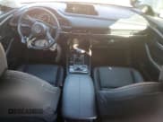 ✅ 2025 Mazda CX-30 S Select Sport • VIN: 3MVDMBBM9SM798868 • Lot: 86506575. Wystawiony na Copart z przebiegiem Nie podano. Bezpłatny archiwum sprzedaży aukcyjnych z USA i szczegółowy raport historii pojazdu na DreamBid. Zdjęcie 8.