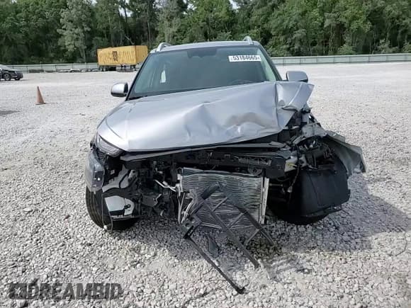 ✅ 2025 Hyundai Venue SEL • VIN: KMHRC8A35SU365903 • Lot: 53184665. Listed on Copart with 1,455 mi. Free auction sales archive from the USA and detailed vehicle history report at DreamBid. Image 14.