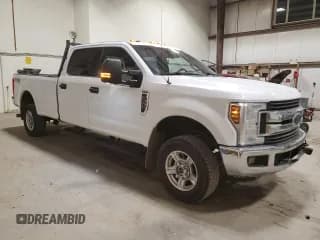 ✅ 2019 Ford F-350 XL • VIN: 1FT8W3B69KEE46948 • Лот: 92428665. Опубликован ранее на Copart с пробегом 119 211 миль. Бесплатный доступ к архиву аукционных продаж из США и подробный отчёт об истории автомобиля на DreamBid. Изображение 4.