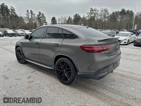 ✅ 2018 Mercedes-Benz GLE 63 S AMG • VIN: 4JGED7FB9JA099811 • Lot: 96269655. Wystawiony na Copart z przebiegiem 84 852 mil. Bezpłatny archiwum sprzedaży aukcyjnych z USA i szczegółowy raport historii pojazdu na DreamBid. Zdjęcie 3.