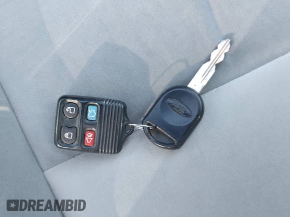 ✅ 2007 Ford Five Hundred SEL • VIN: 1FAHP27177G148212 • Lot: 42934248. Listed on IAAI with 256,754 mi. Free auction sales archive from the USA and detailed vehicle history report at DreamBid. Image 11.