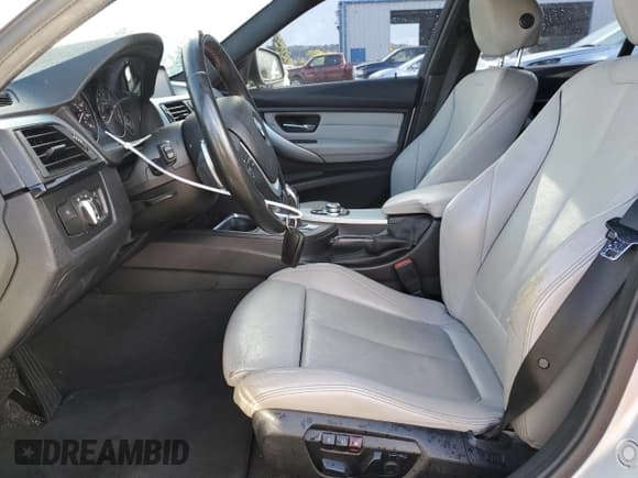 ✅ 2012 BMW 3 Series 328i • VIN: WBA3A5G53CNP17828 • Lot: 80922644. Listed on Copart with 145,716 mi. Free auction sales archive from the USA and detailed vehicle history report at DreamBid. Image 7.