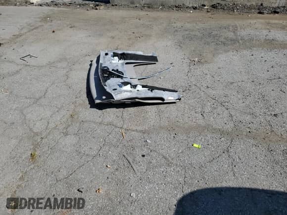 2024 Toyota Prius LE with VIN JTDADABU2R3014573, listed as a Copart auction lot 67264525 with 4,807 mi miles and Non repairable. Bid and sale history available at DreamBid. Image 12.