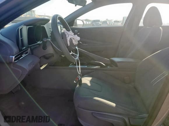 ✅ 2022 Hyundai Elantra SEL • VIN: KMHLM4AG4NU253404 • Lot: 80006765. Listed on Copart with 73,575 mi. Free auction sales archive from the USA and detailed vehicle history report at DreamBid. Image 7.