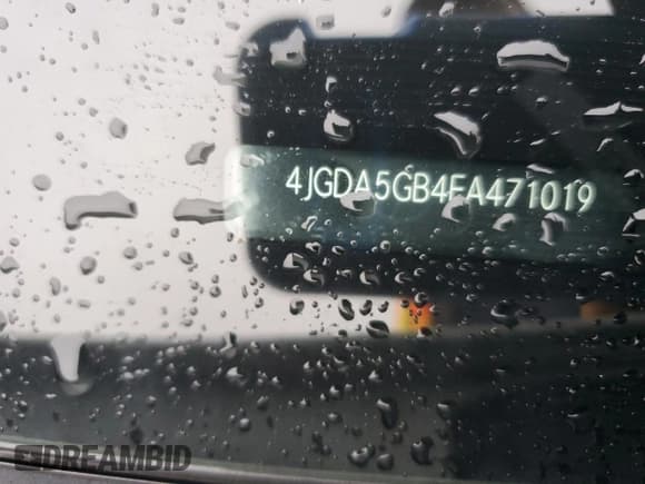 ✅ 2015 Mercedes-Benz M 400 • VIN: 4JGDA5GB4FA471019 • Lot: 67572455. Wystawiony na Copart z przebiegiem 136 236 mil. Bezpłatny archiwum sprzedaży aukcyjnych z USA i szczegółowy raport historii pojazdu na DreamBid. Zdjęcie 13.