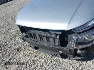 ✅ 2020 Hyundai Venue SEL • VIN: KMHRC8A39LU038177 • Lot: 41823569. Listed on IAAI with 40,142 mi. Free auction sales archive from the USA and detailed vehicle history report at DreamBid. Image 6.