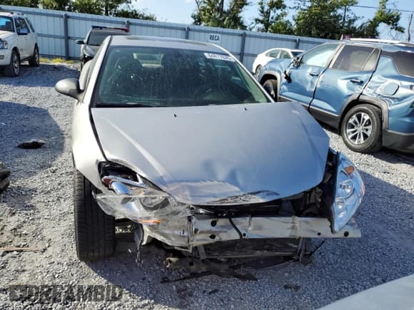 ✅ 2006 Pontiac G6 GT • VIN: 1G2ZH158464147335 • Lot: 84817845. Listed on Copart with 169,205 mi. Free auction sales archive from the USA and detailed vehicle history report at DreamBid. Image 5.