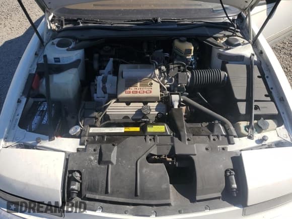 ✅ 1990 Buick Reatta • VIN: 1G4EC33C7LB906610 • Lot: 81840844. Wystawiony na Copart z przebiegiem Nie podano. Bezpłatny archiwum sprzedaży aukcyjnych z USA i szczegółowy raport historii pojazdu na DreamBid. Zdjęcie 11.