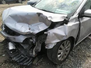 ✅ 2016 Nissan Sentra SR • VIN: 3N1AB7AP5GL679105 • Lot: 36935321. Wystawiony na IAAI z przebiegiem Nie podano. Bezpłatny archiwum sprzedaży aukcyjnych z USA i szczegółowy raport historii pojazdu na DreamBid. Zdjęcie 6.