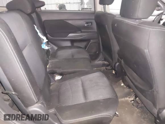 2016 Mitsubishi Outlander SE с VIN JA4AZ3A32GZ035790, выставлен на аукционе IAAI как лот 43137410 с пробегом 137 107 миль миль и . История ставок и продаж доступна на DreamBid. Изображение 8.