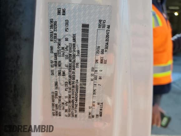 ✅ 2007 Ford Econoline Cargo Commercial • VIN: 1FTNE14W37DA69134 • Lot: 57874075. Wystawiony na Copart z przebiegiem 192 378 mil. Bezpłatny archiwum sprzedaży aukcyjnych z USA i szczegółowy raport historii pojazdu na DreamBid. Zdjęcie 13.