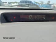 ✅ 2003 Toyota Prius • VIN: JT2BK18U730083066 • Лот: 55230975. Опубликован ранее на Copart с пробегом 211 681 миль. Бесплатный доступ к архиву аукционных продаж из США и подробный отчёт об истории автомобиля на DreamBid. Изображение 9.