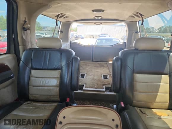 ✅ 2005 Ford Excursion Eddie Bauer • VIN: 1FMSU45P95EA57491 • Lot: 65536275. Wystawiony na Copart z przebiegiem 313 719 mil. Bezpłatny archiwum sprzedaży aukcyjnych z USA i szczegółowy raport historii pojazdu na DreamBid. Zdjęcie 10.