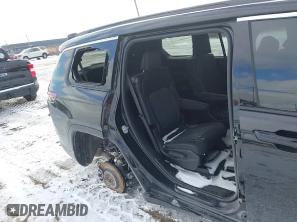 ✅ 2024 Jeep Grand Cherokee Altitude • VIN: 1C4RJKAG2R8575310 • Lot: 41093188. Listed on IAAI with 4,919 mi. Free auction sales archive from the USA and detailed vehicle history report at DreamBid. Image 16.