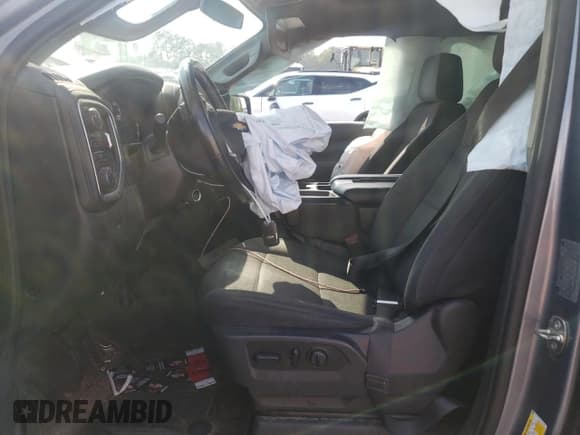 ✅ 2019 Chevrolet Silverado 1500 LT • VIN: 1GCRYDEKXKZ381565 • Lot: 59903965. Wystawiony na Copart z przebiegiem 93 764 mil. Bezpłatny archiwum sprzedaży aukcyjnych z USA i szczegółowy raport historii pojazdu na DreamBid. Zdjęcie 7.