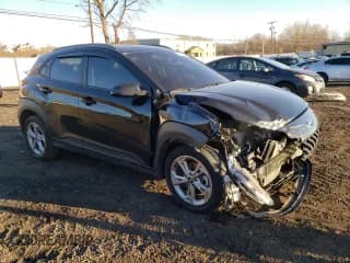 ✅ 2022 Hyundai Kona SEL • VIN: KM8K6CABXNU831574 • Лот: 40828333. Опубликован ранее на Copart с пробегом 22 919 миль. Бесплатный доступ к архиву аукционных продаж из США и подробный отчёт об истории автомобиля на DreamBid. Изображение 4.