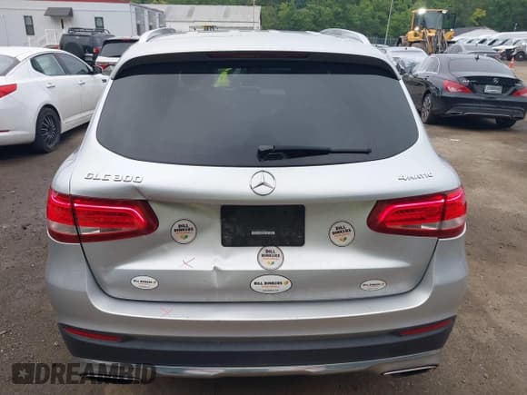 ✅ 2018 Mercedes-Benz GLC 300 • VIN: WDC0G4KB0JV052485 • Lot: 42589273. Wystawiony na IAAI z przebiegiem 131 912 mil. Bezpłatny archiwum sprzedaży aukcyjnych z USA i szczegółowy raport historii pojazdu na DreamBid. Zdjęcie 16.