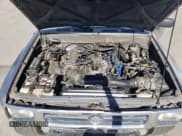 ✅ 1995 Toyota Pickup DX • VIN: 4TARN01P7SZ325940 • Lot: 72564894. Wystawiony na Copart z przebiegiem 215 120 mil. Bezpłatny archiwum sprzedaży aukcyjnych z USA i szczegółowy raport historii pojazdu na DreamBid. Zdjęcie 13.