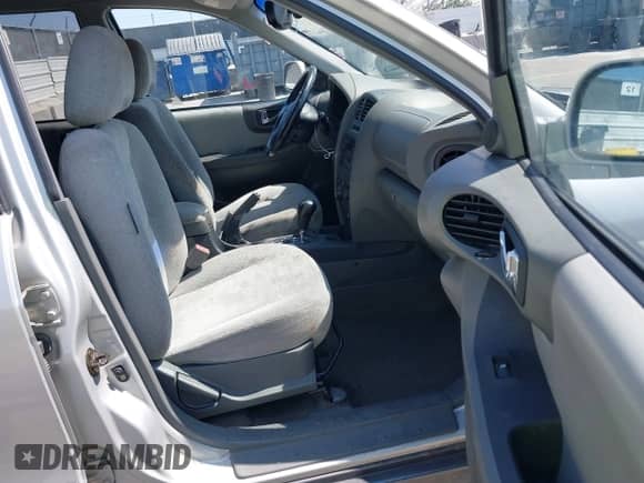 2006 Hyundai Santa Fe GLS с VIN KM8SC13E06U101758, выставлен на аукционе IAAI как лот 42603191 с пробегом 117 548 миль миль и . История ставок и продаж доступна на DreamBid. Изображение 5.