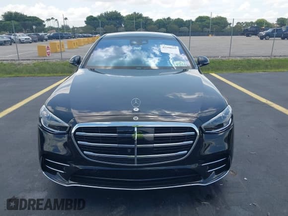 ✅ 2022 Mercedes-Benz S 580 • VIN: W1K6G7GBXNA150825 • Lot: 42350115. Wystawiony na IAAI z przebiegiem 18 482 mil. Bezpłatny archiwum sprzedaży aukcyjnych z USA i szczegółowy raport historii pojazdu na DreamBid. Zdjęcie 6.