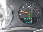 ✅ 2008 Jeep Wrangler Unlimited X • VIN: 1J4GA39188L518712 • Lot: 41993372. Wystawiony na IAAI z przebiegiem 128 278 mil. Bezpłatny archiwum sprzedaży aukcyjnych z USA i szczegółowy raport historii pojazdu na DreamBid. Zdjęcie 15.