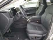 ✅ 2023 Lexus NX 350h Luxury • VIN: 2T2HKCEZ5PC010928 • Lot: 82840894. Wystawiony na Copart z przebiegiem 26 009 mil. Bezpłatny archiwum sprzedaży aukcyjnych z USA i szczegółowy raport historii pojazdu na DreamBid. Zdjęcie 7.