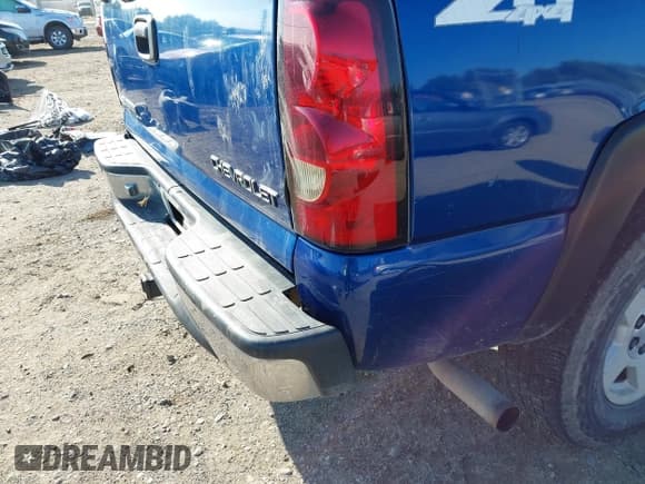 ✅ 2004 Chevrolet Silverado 1500 Z71 • VIN: 2GCEK19T541227567 • Lot: 43252297. Wystawiony na IAAI z przebiegiem Nie podano. Bezpłatny archiwum sprzedaży aukcyjnych z USA i szczegółowy raport historii pojazdu na DreamBid. Zdjęcie 15.