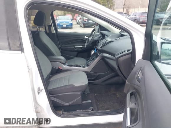 ✅ 2016 Ford Escape SE • VIN: 1FMCU9GX1GUA76589 • Лот: 42014929. Опубликован ранее на IAAI с пробегом 125 294 миль. Бесплатный доступ к архиву аукционных продаж из США и подробный отчёт об истории автомобиля на DreamBid. Изображение 5.