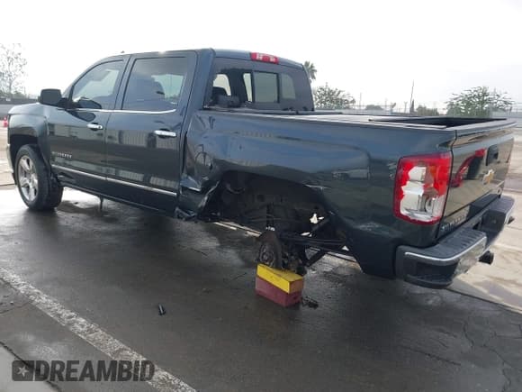 ✅ 2017 Chevrolet Silverado 1500 LTZ • VIN: 3GCPCSECXHG256495 • Лот: 43538680. Опубликован ранее на IAAI с пробегом 97 276 миль. Бесплатный доступ к архиву аукционных продаж из США и подробный отчёт об истории автомобиля на DreamBid. Изображение 3.