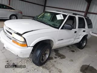 ✅ 2004 Chevrolet Blazer LS • VIN: 1GNDT13X64K129093 • Lot: 41860109. Wystawiony na IAAI z przebiegiem 175 588 mil. Bezpłatny archiwum sprzedaży aukcyjnych z USA i szczegółowy raport historii pojazdu na DreamBid. Zdjęcie 2.