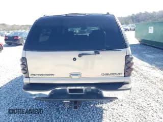 ✅ 2001 Chevrolet Suburban LS • VIN: 3GNEC16T21G265902 • Лот: 44120685. Опубликован ранее на Copart с пробегом 299 460 миль. Бесплатный доступ к архиву аукционных продаж из США и подробный отчёт об истории автомобиля на DreamBid. Изображение 6.