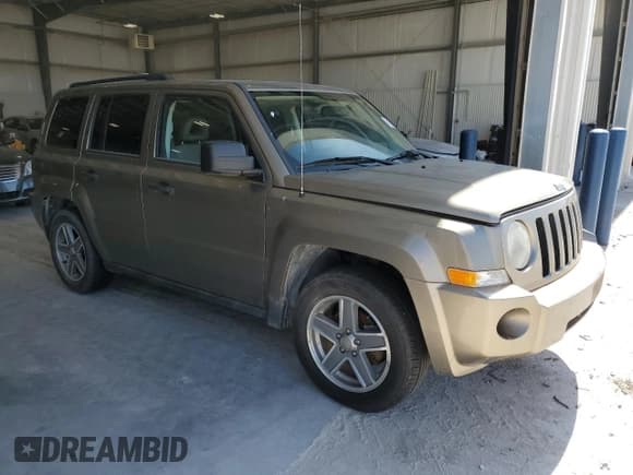 ✅ 2007 Jeep Patriot Sport • VIN: 1J8FF28W87D342157 • Lot: 51959185. Listed on Copart with 87,008 mi. Free auction sales archive from the USA and detailed vehicle history report at DreamBid. Image 4.