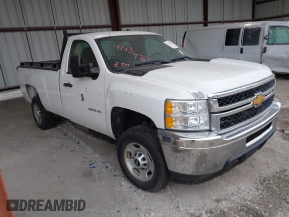 ✅ 2014 Chevrolet Silverado 2500HD • VIN: 1GC0CVC87EF132134 • Lot: 41439763. Wystawiony na IAAI z przebiegiem 214 115 mil. Bezpłatny archiwum sprzedaży aukcyjnych z USA i szczegółowy raport historii pojazdu na DreamBid. Zdjęcie 1.