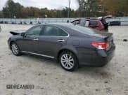 ✅ 2010 Lexus ES 330 • VIN: JTHBK1EG4A2412697 • Лот: 93415655. Опубликован ранее на Copart с пробегом 136 117 миль. Бесплатный доступ к архиву аукционных продаж из США и подробный отчёт об истории автомобиля на DreamBid. Изображение 2.