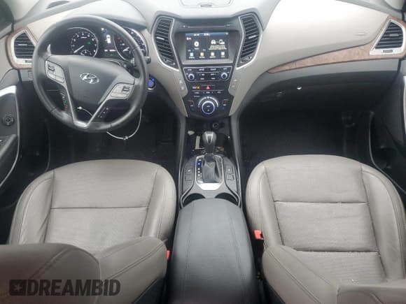 ✅ 2018 Hyundai Santa Fe 2.4L • VIN: 5XYZUDLB8JG508051 • Лот: 39511374. Опубликован ранее на Copart с пробегом 82 295 миль. Бесплатный доступ к архиву аукционных продаж из США и подробный отчёт об истории автомобиля на DreamBid. Изображение 8.