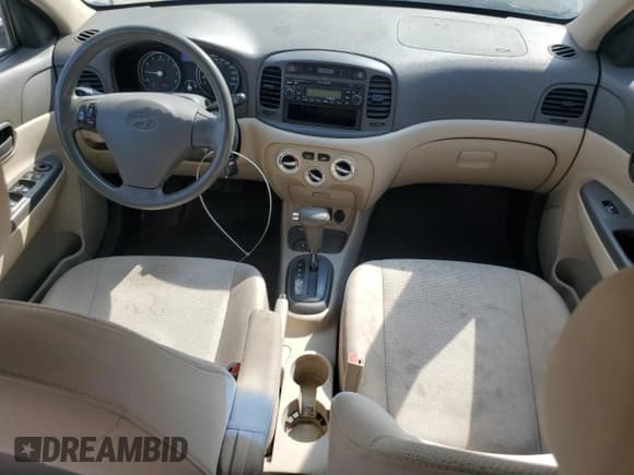 ✅ 2010 Hyundai Accent GL • VIN: KMHCN4BC3AU436876 • Лот: 61495085. Опубликован ранее на Copart с пробегом 182 467 миль. Бесплатный доступ к архиву аукционных продаж из США и подробный отчёт об истории автомобиля на DreamBid. Изображение 8.