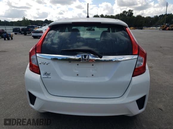 ✅ 2015 Honda Fit EX-L • VIN: 3HGGK5H85FM743194 • Lot: 82256925. Listed on Copart with 124,350 mi. Free auction sales archive from the USA and detailed vehicle history report at DreamBid. Image 6.