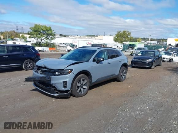 ✅ 2024 Honda Prologue Touring • VIN: 3GPKHXRJ2RS544929 • Lot: 43448881. Listed on IAAI with 4,549 mi. Free auction sales archive from the USA and detailed vehicle history report at DreamBid. Image 2.