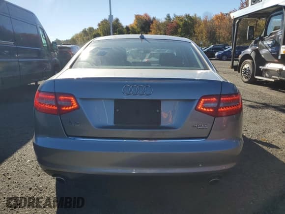 ✅ 2010 Audi A6 Premium Plus • VIN: WAUFGAFB6AN004964 • Lot: 87057605. Wystawiony na Copart z przebiegiem 117 646 mil. Bezpłatny archiwum sprzedaży aukcyjnych z USA i szczegółowy raport historii pojazdu na DreamBid. Zdjęcie 6.
