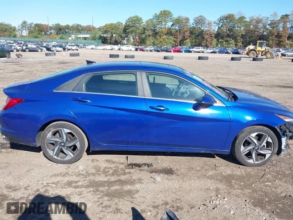 ✅ 2021 Hyundai Elantra SEL • VIN: 5NPLN4AG4MH026286 • Lot: 43482668. Listed on IAAI with 128,375 mi. Free auction sales archive from the USA and detailed vehicle history report at DreamBid. Image 13.
