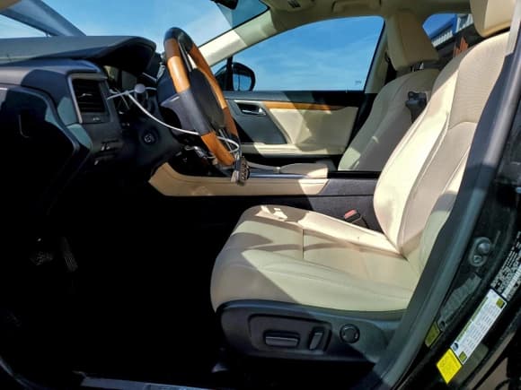 ✅ 2021 Lexus RX 350 • VIN: 2T2HZMAA1MC208158 • Lot: 95864805. Listed on Copart with 45,689 mi. Free auction sales archive from the USA and detailed vehicle history report at DreamBid. Image 7.