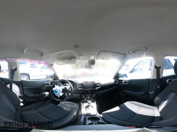 ✅ 2021 Hyundai Venue SEL • VIN: KMHRC8A31MU086354 • Lot: 42242139. Listed on IAAI with 81,963 mi. Free auction sales archive from the USA and detailed vehicle history report at DreamBid. Image 19.