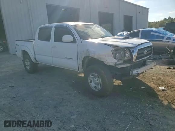 ✅ 2007 Toyota Tacoma PreRunner • VIN: 3TMJU62N87M044940 • Lot: 82758545. Wystawiony na Copart z przebiegiem 268 592 mil. Bezpłatny archiwum sprzedaży aukcyjnych z USA i szczegółowy raport historii pojazdu na DreamBid. Zdjęcie 13.